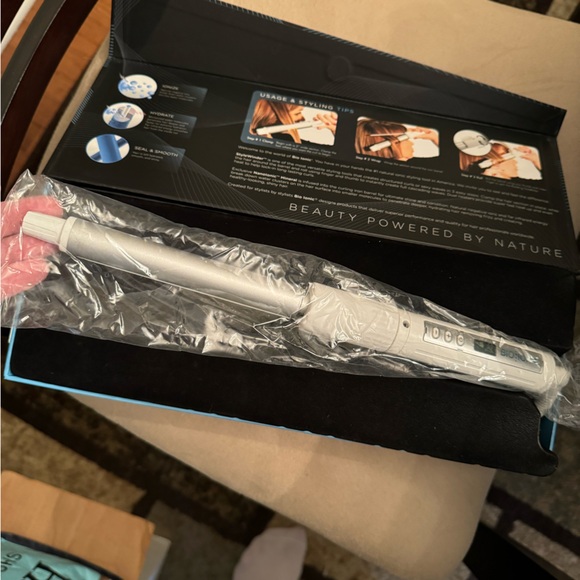 NIB BioIonic StyleWinder Rotating Styling Iron~ 0.75 inch - Picture 8 of 9